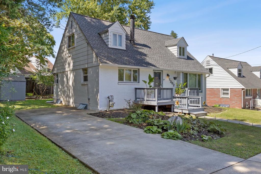 1302 SADDLEBACK RD, Pikesville, MD 21208