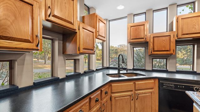 9521 Sumac Circle, Garden Ridge, TX 78266