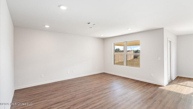 768 Statesman Drive, Byram, MS 39272