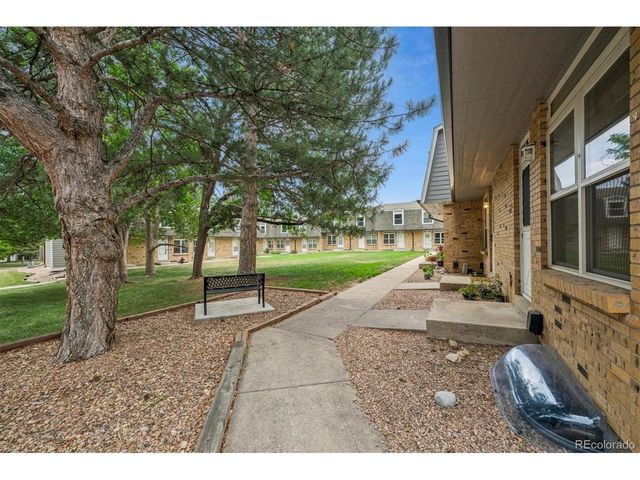 1521 S Owens St 15, Denver, CO 80232