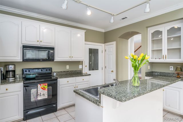 9668 Bent Brook Drive, Montgomery, AL 36117