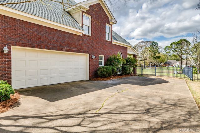 9668 Bent Brook Drive, Montgomery, AL 36117