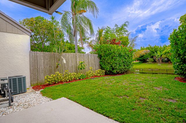 1155 The 12th, Wellington, FL 33414