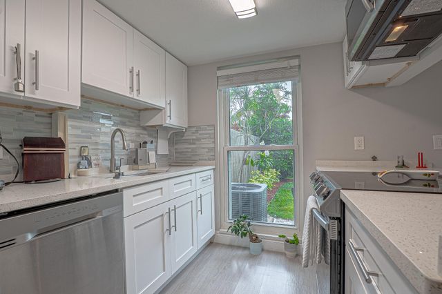 1155 The 12th, Wellington, FL 33414