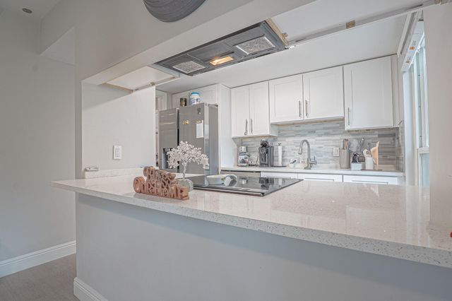 1155 The 12th, Wellington, FL 33414