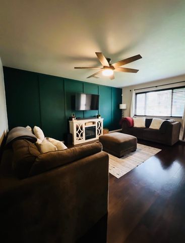 2101 Milford Ln, Modesto, CA 95355