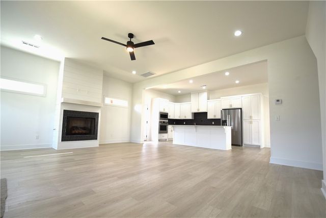 6302 SW Luna Lane, Bentonville, AR 72713