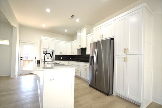 6302 SW Luna Lane, Bentonville, AR 72713