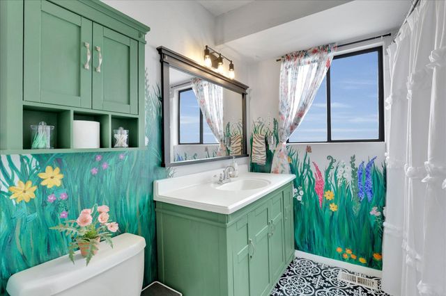 10915 E Fairview Ave, Spokane Valley, WA 99206