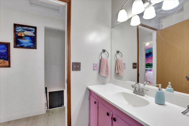 10915 E Fairview Ave, Spokane Valley, WA 99206