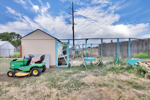 10915 E Fairview Ave, Spokane Valley, WA 99206