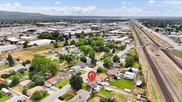 10915 E Fairview Ave, Spokane Valley, WA 99206