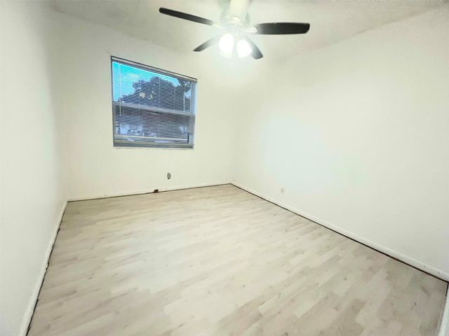 6409 Franklin St, Hollywood, FL 33024