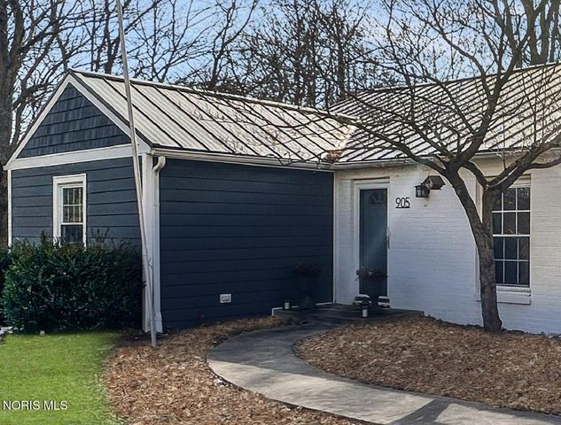 905 Corwin Street, Defiance, OH 43512