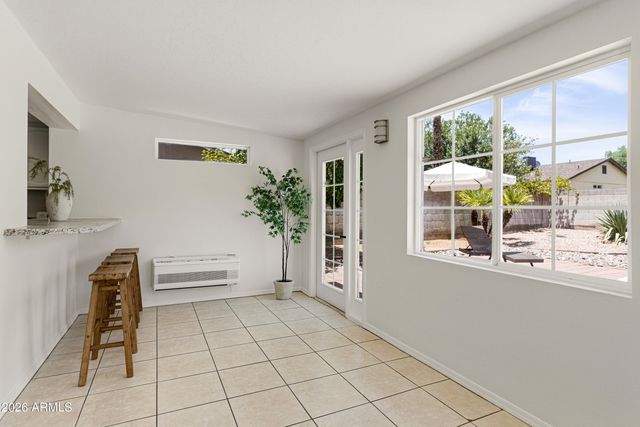 5222 E NISBET Road, Scottsdale, AZ 85254