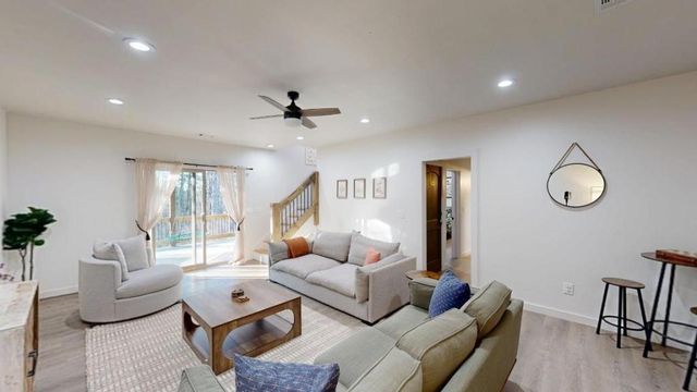 345 Deer Trail, Mineral Bluff, GA 30559