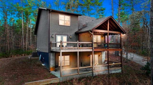 345 Deer Trail, Mineral Bluff, GA 30559