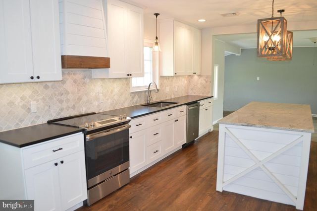 2051 STOVER RD, Taneytown, MD 21787