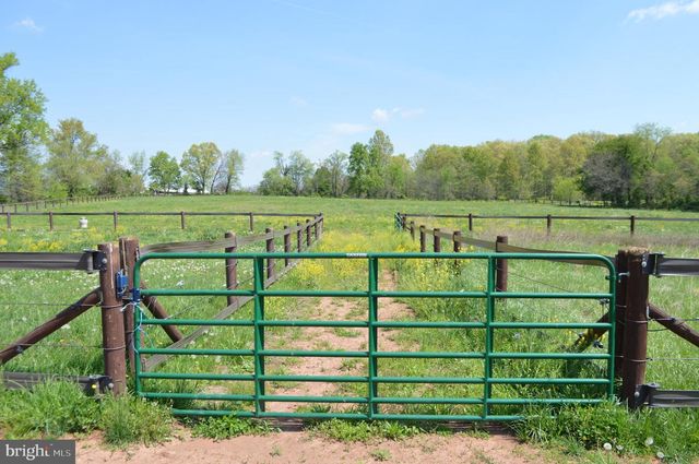 2051 STOVER RD, Taneytown, MD 21787