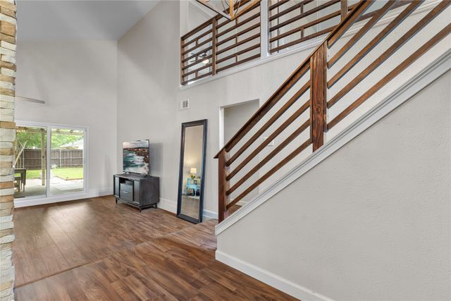 5010 Roundtable Lane, Garland, TX 75044