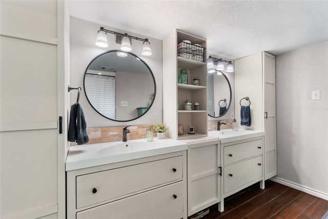 5010 Roundtable Lane, Garland, TX 75044