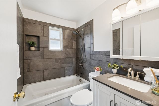 5002 S 66th Street, Tacoma, WA 98409