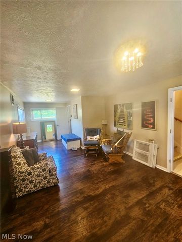 10481 Briar Hill Drive, Kirtland, OH 44094