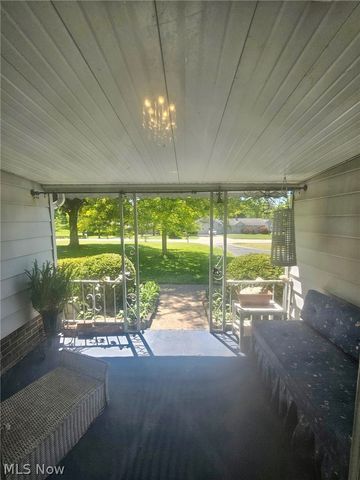 10481 Briar Hill Drive, Kirtland, OH 44094