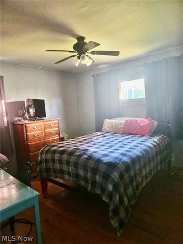 10481 Briar Hill Drive, Kirtland, OH 44094
