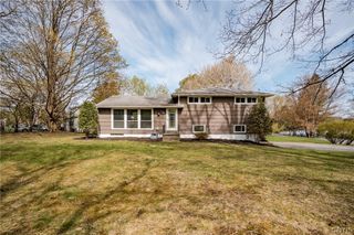 100 Cutler Drive, Camillus, NY 13219