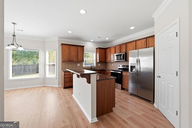 715 Arbor Cove, Loganville, GA 30052