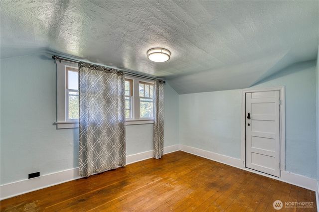 2150 N Callow Avenue, Bremerton, WA 98312