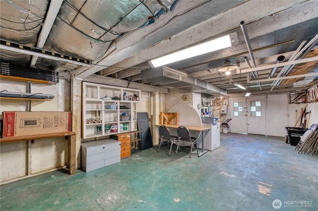 2150 N Callow Avenue, Bremerton, WA 98312