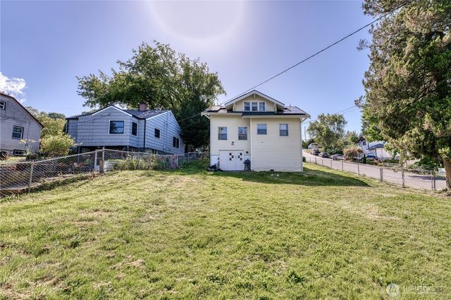 2150 N Callow Avenue, Bremerton, WA 98312