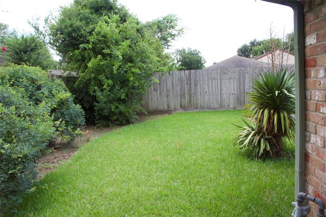 7931 Southmeadow Drive, Houston, TX 77071