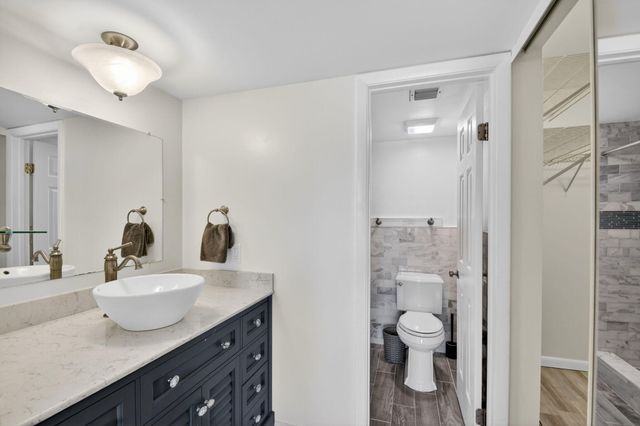3516 Whitehall Drive 301, West Palm Beach, FL 33401