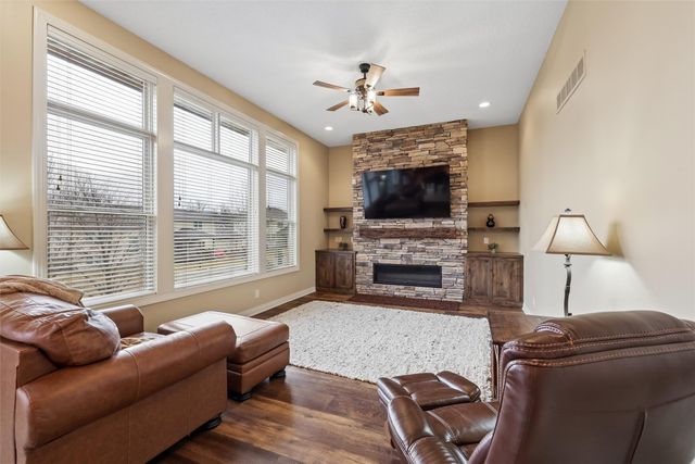 4019 139th Street, Urbandale, IA 50323