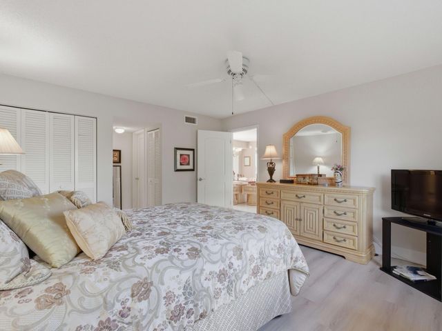 13648 Coconut Palm Court A, Delray Beach, FL 33484