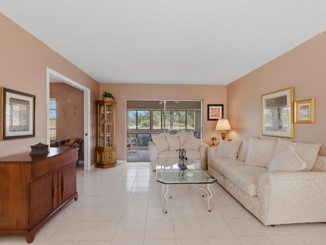 13648 Coconut Palm Court A, Delray Beach, FL 33484