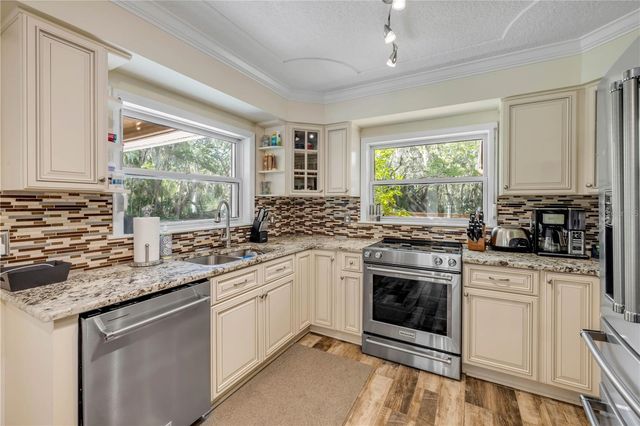 800 HIDDEN OAKS LANE, Oak Hill, FL 32759