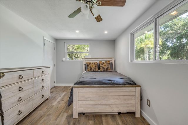 800 HIDDEN OAKS LANE, Oak Hill, FL 32759
