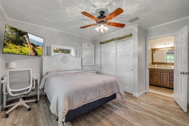 800 HIDDEN OAKS LANE, Oak Hill, FL 32759