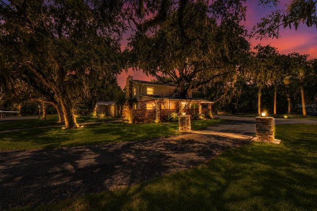 800 HIDDEN OAKS LANE, Oak Hill, FL 32759