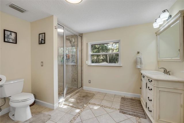 800 HIDDEN OAKS LANE, Oak Hill, FL 32759
