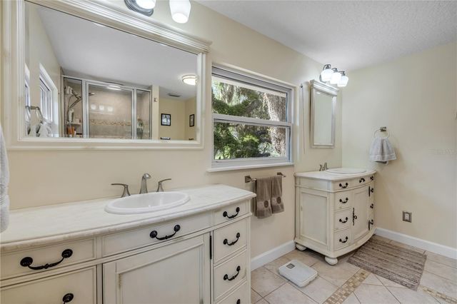 800 HIDDEN OAKS LANE, Oak Hill, FL 32759