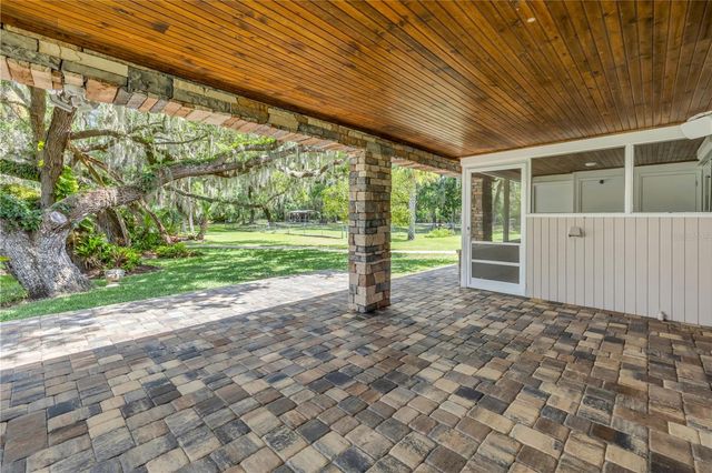 800 HIDDEN OAKS LANE, Oak Hill, FL 32759