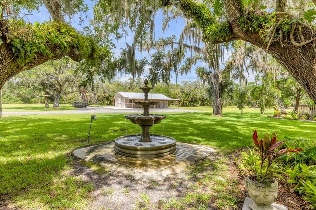 800 HIDDEN OAKS LANE, Oak Hill, FL 32759