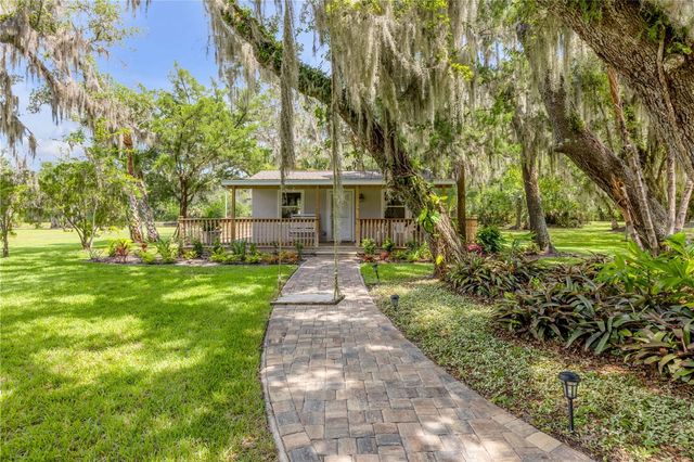 800 HIDDEN OAKS LANE, Oak Hill, FL 32759
