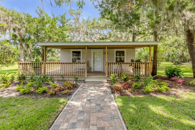 800 HIDDEN OAKS LANE, Oak Hill, FL 32759
