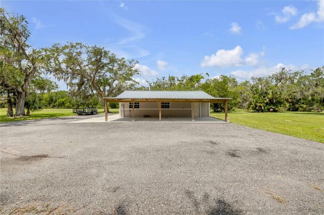 800 HIDDEN OAKS LANE, Oak Hill, FL 32759